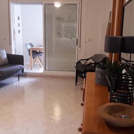 Apartment Close To The Beach-2