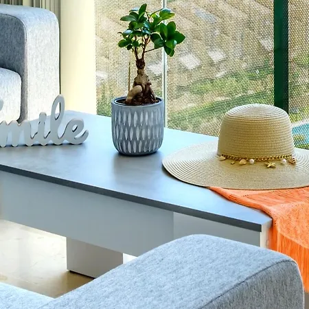 See The Sea Miramar Apartment - 150M To The Beach-3