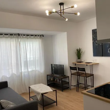 Castle View Apartments-3