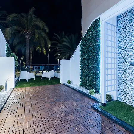 Hostal Luxury Nit I Dia-2
