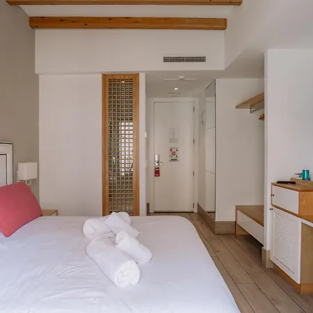 Rosal By Seaward Suites (Adults Only)-2