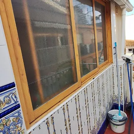 Apartamentos Casa May 2 - Centro Benidorm- Solo Mayores De 30 Anos Y Familias-2