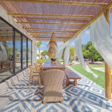 Casanoa Boutique Guest Suites-3