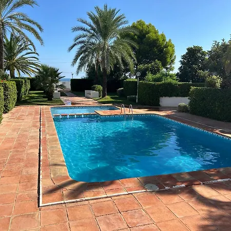 Reihenhaus am Meer mit Pool, primera linea-2