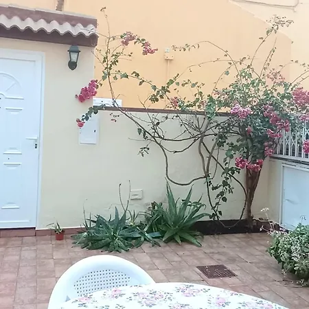 Mar Azul Primera Linea De Mar, Casa Privada Con Patio Y Solarium "La Bugamvulla"-2