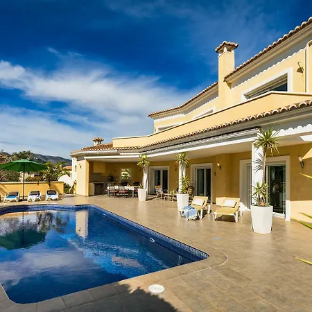 Villa Esplendida by Abahana Villas-2
