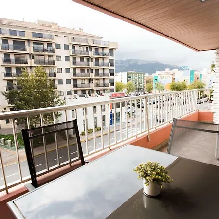 Enviable Location At Port Denia - Walk To Marineta Casiana Beach-3