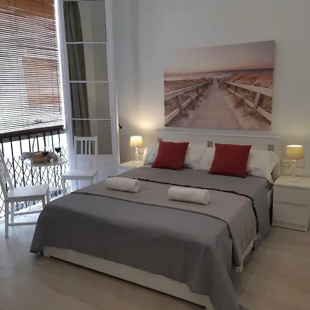 Wonderful Apartment In The Center By The Sea-3