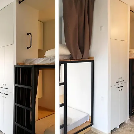 Hostel Numero Trece - Albergue Juvenil - Free Towels, Coffee & Tea, Remote Check-In (Adults Only)-3