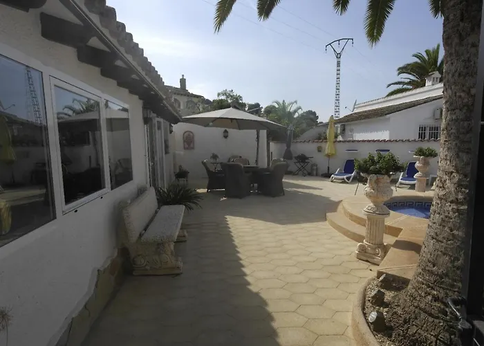 Treasurita Guest House Moraira
