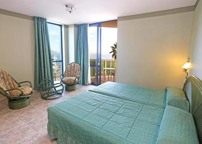 Hoteles en L'Alfas del Pi