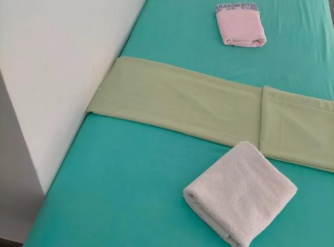 Apartamento De Tres Habitaciones Alicante
