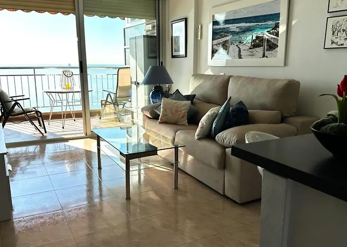 Apartamento Con Vistas Al Mar Primera Linea De Playa Del Postiguet Alicante