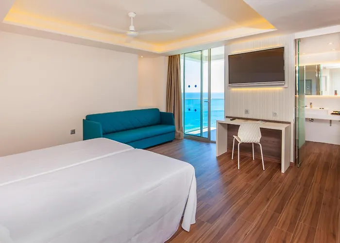 Port Benidorm Hotel & Spa 4* Sup Com um Campo de golfe