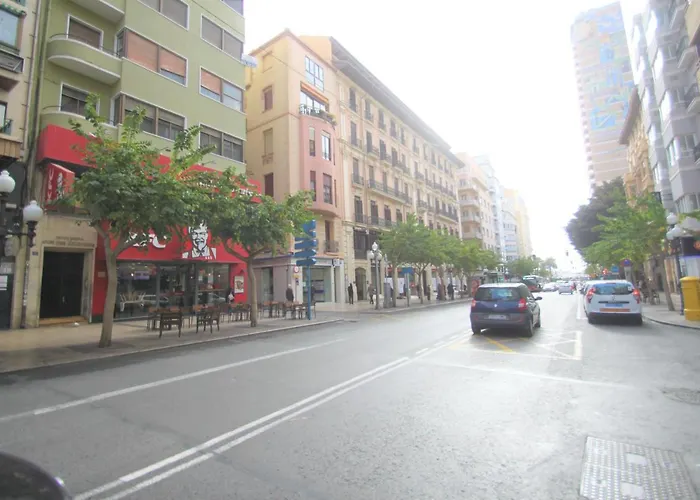 Huisdiervriedelijke Casaturis Rambla Mendez Nunez En El Corazon De Alicante A109